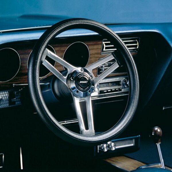 Grant - 990 - Classic Steering Wheel
